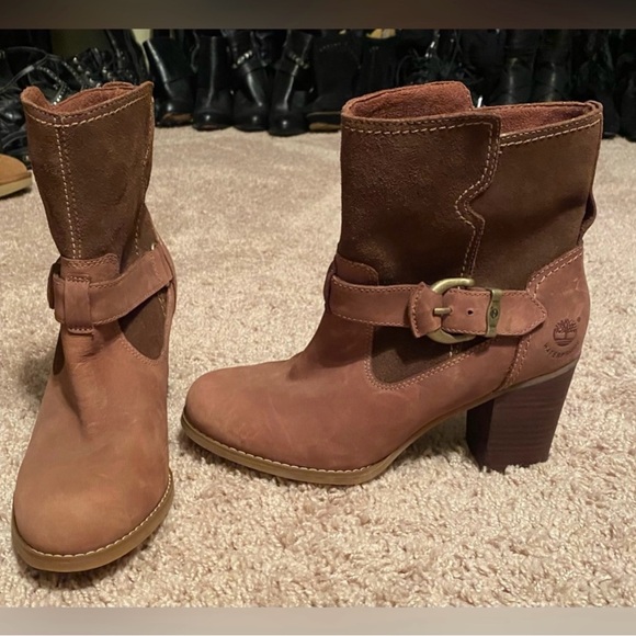 NEW Timberland Women's Tan Heeled Boots - Picture 1 of 1
